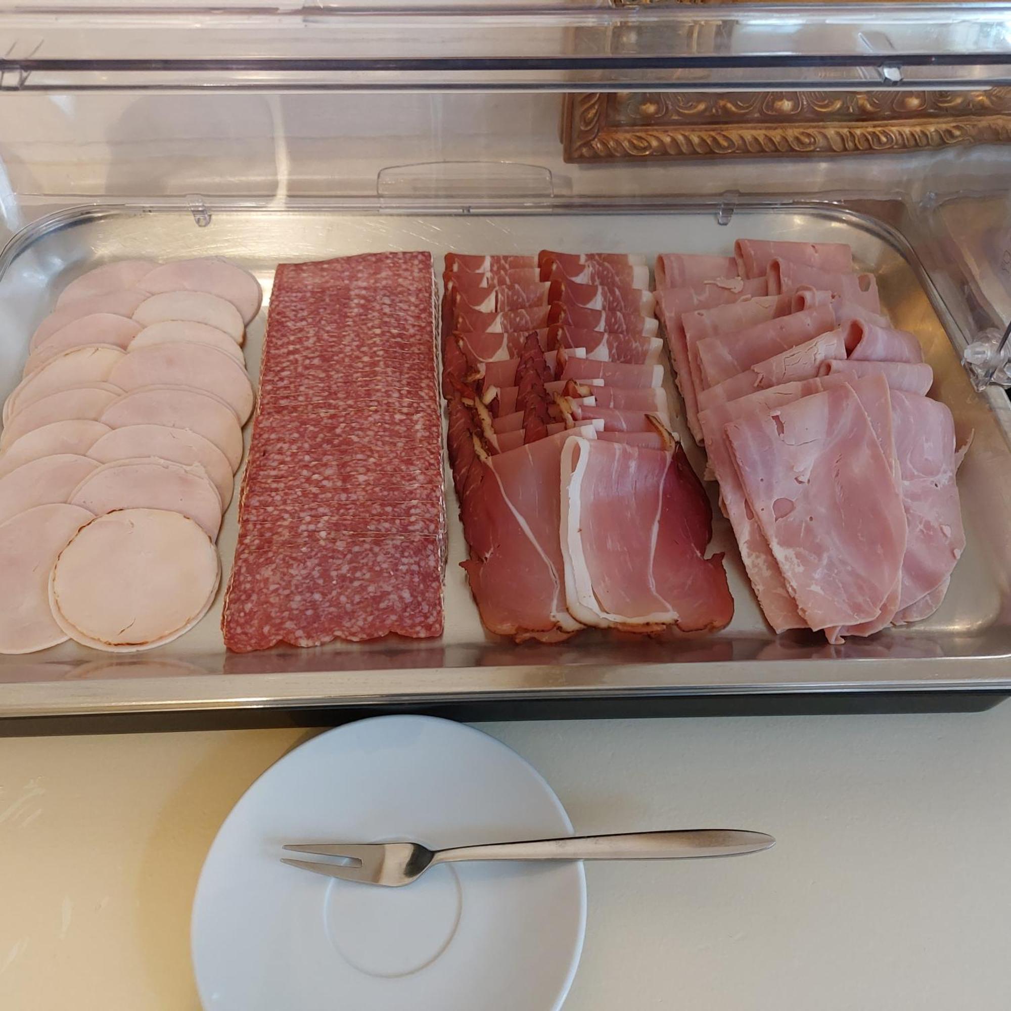 Pensionsieben Das Andere Hotel 로라흐 외부 사진