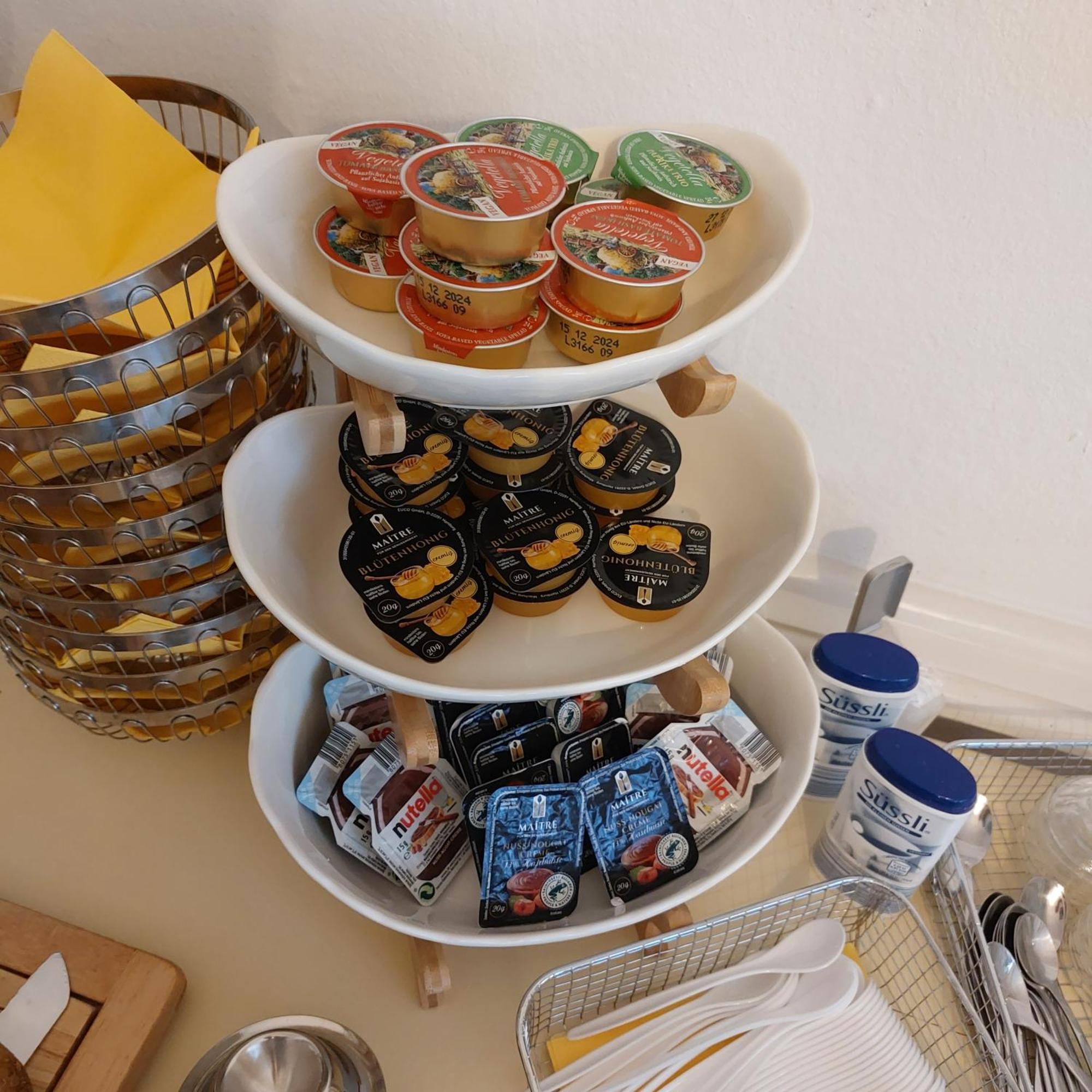 Pensionsieben Das Andere Hotel 로라흐 외부 사진